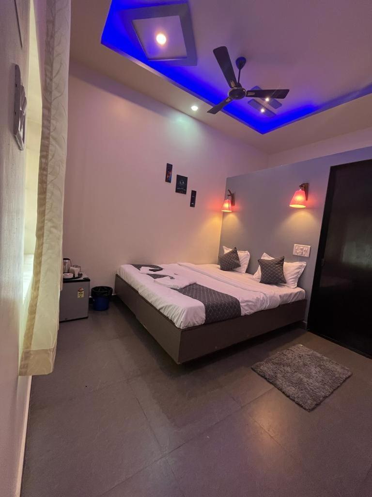 Vagator House Resort Goa Exterior photo