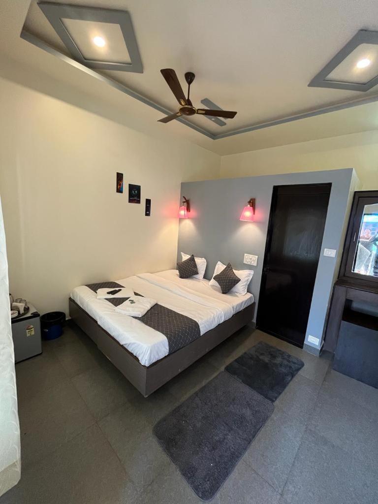 Vagator House Resort Goa Room photo